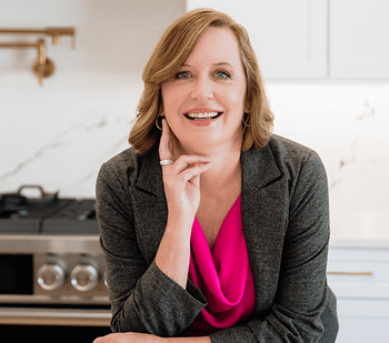 Portrait of Erin Fernandez, Sales Partner